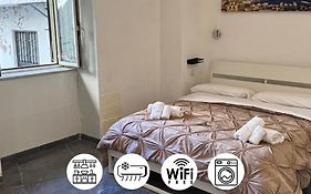 Cristina House 5 Min From Naples Old Town & Train Station Wifi 5 Star